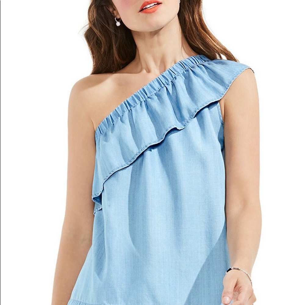 Two by Vince Camuto one shoulder blouse